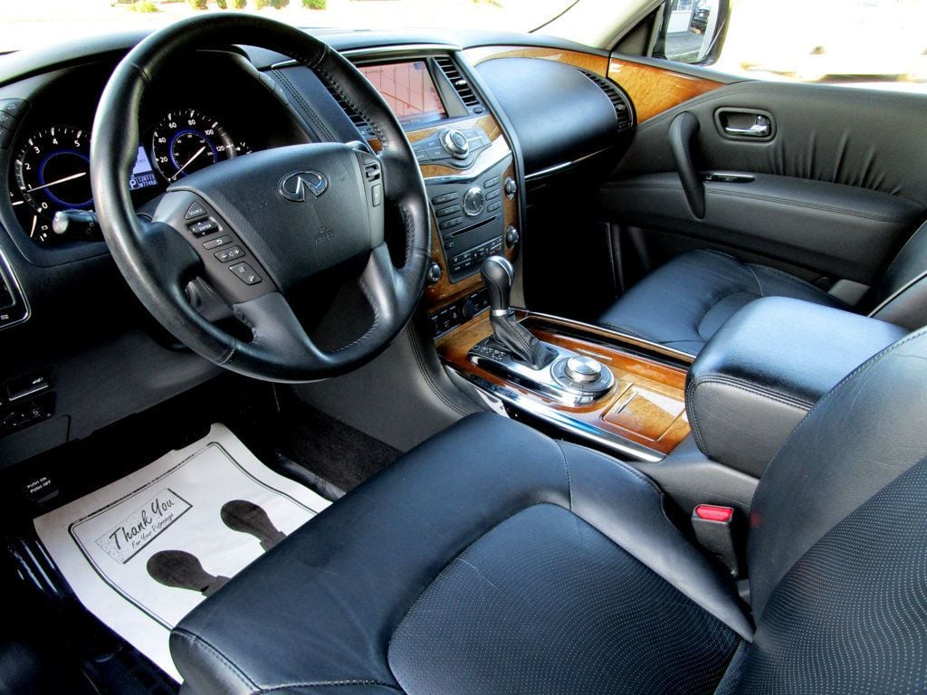 2012 Infiniti QX56 photo 13