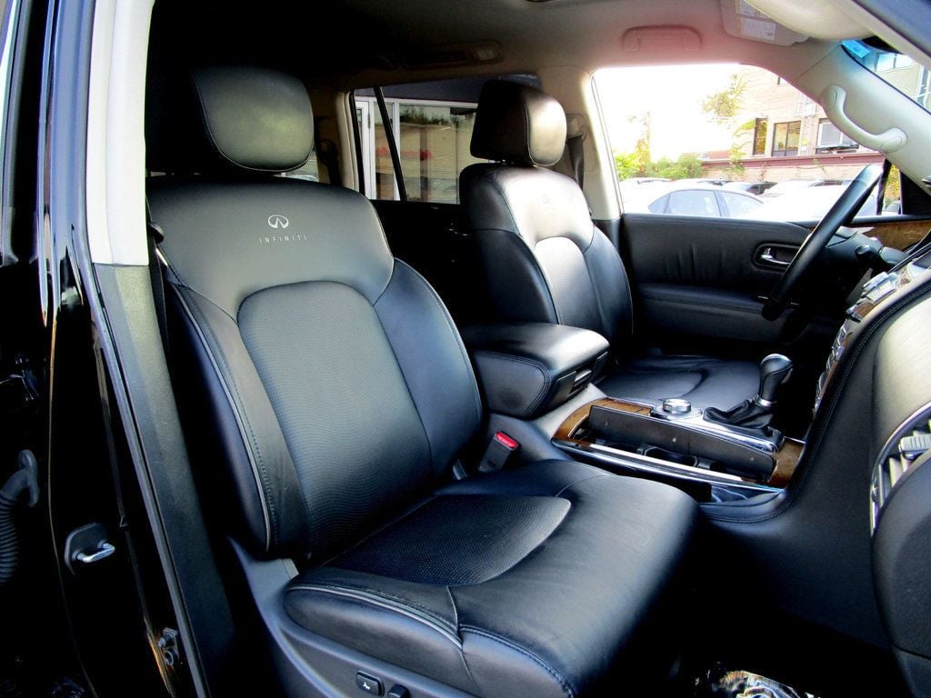 2012 Infiniti QX56 photo 15