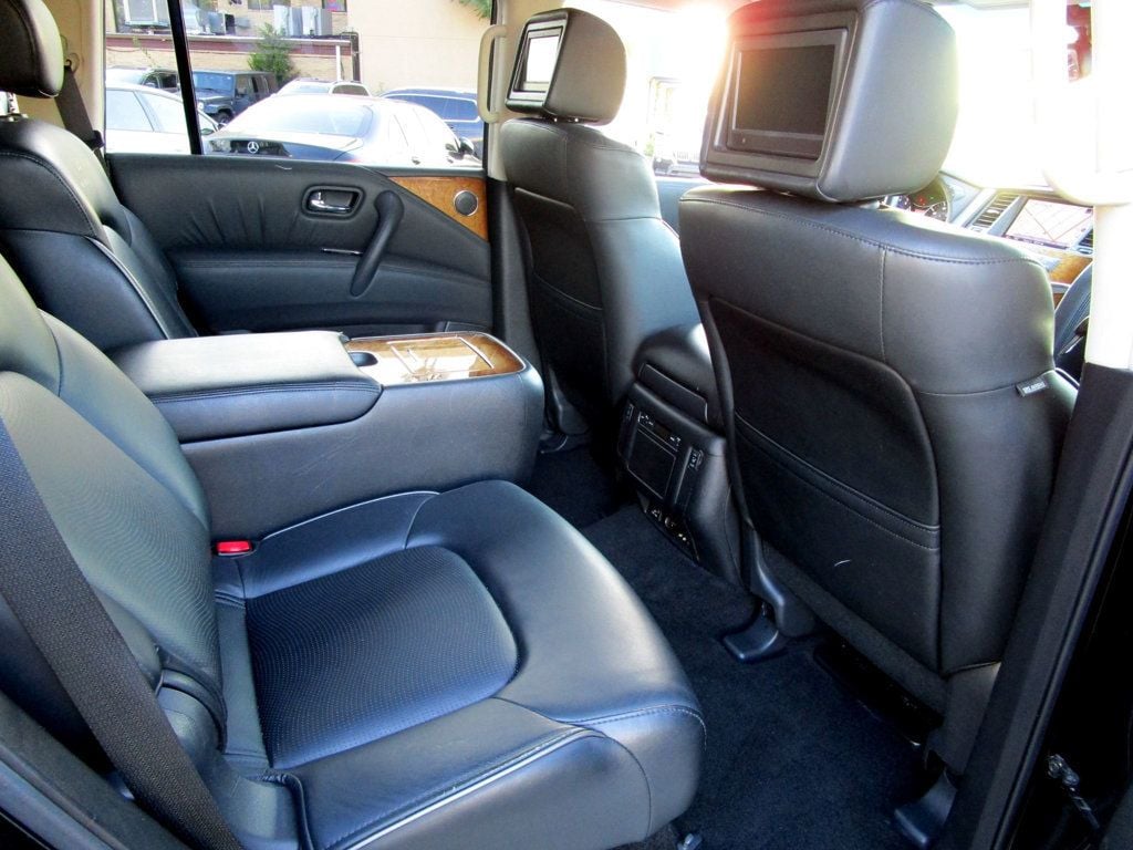 2012 Infiniti QX56 photo 17