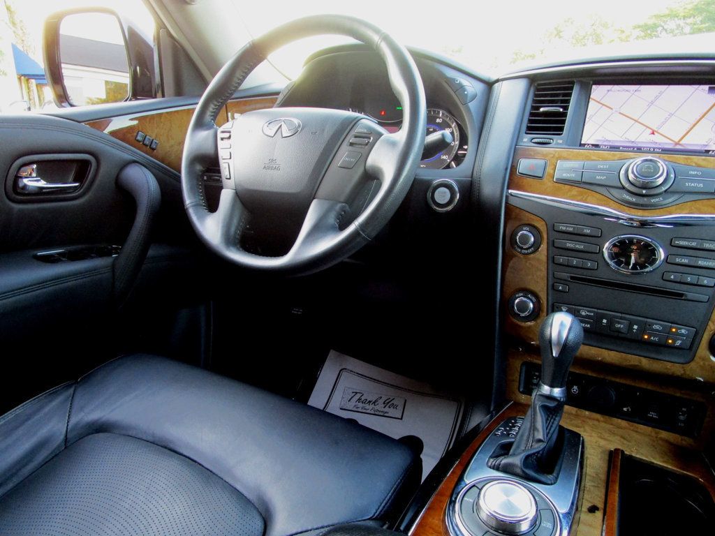 2012 Infiniti QX56 photo 21