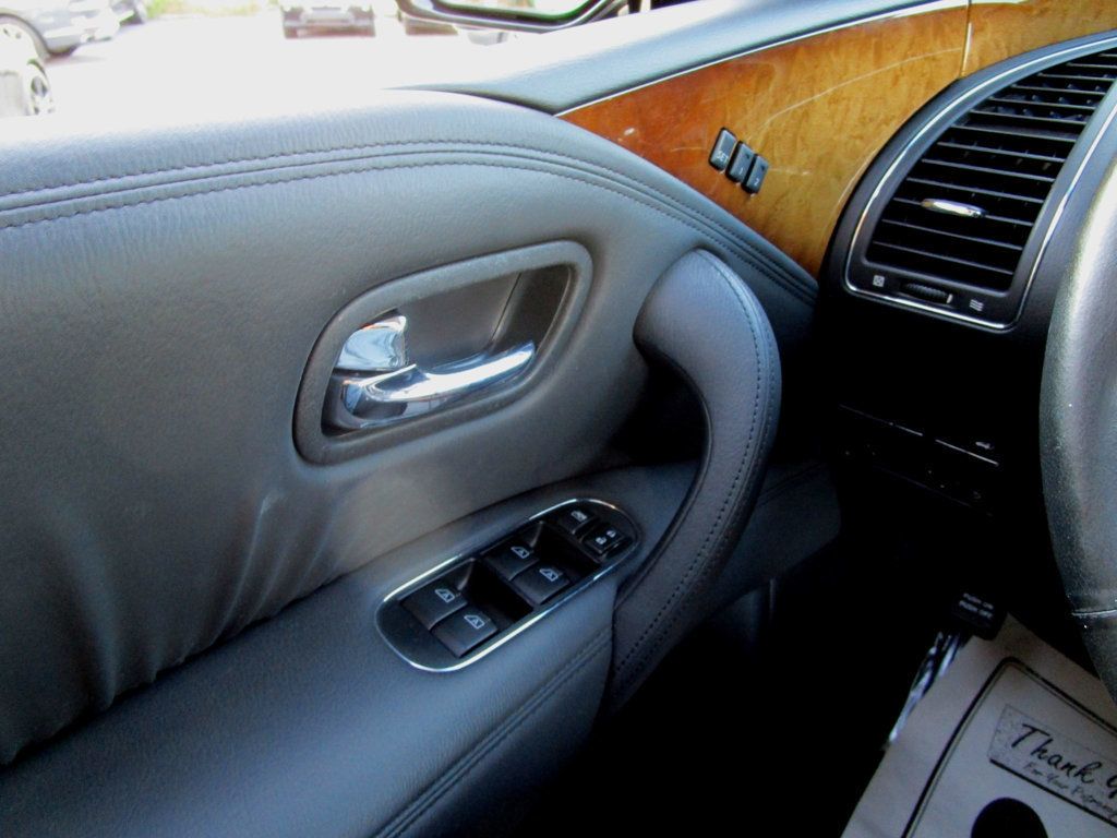 2012 Infiniti QX56 photo 34
