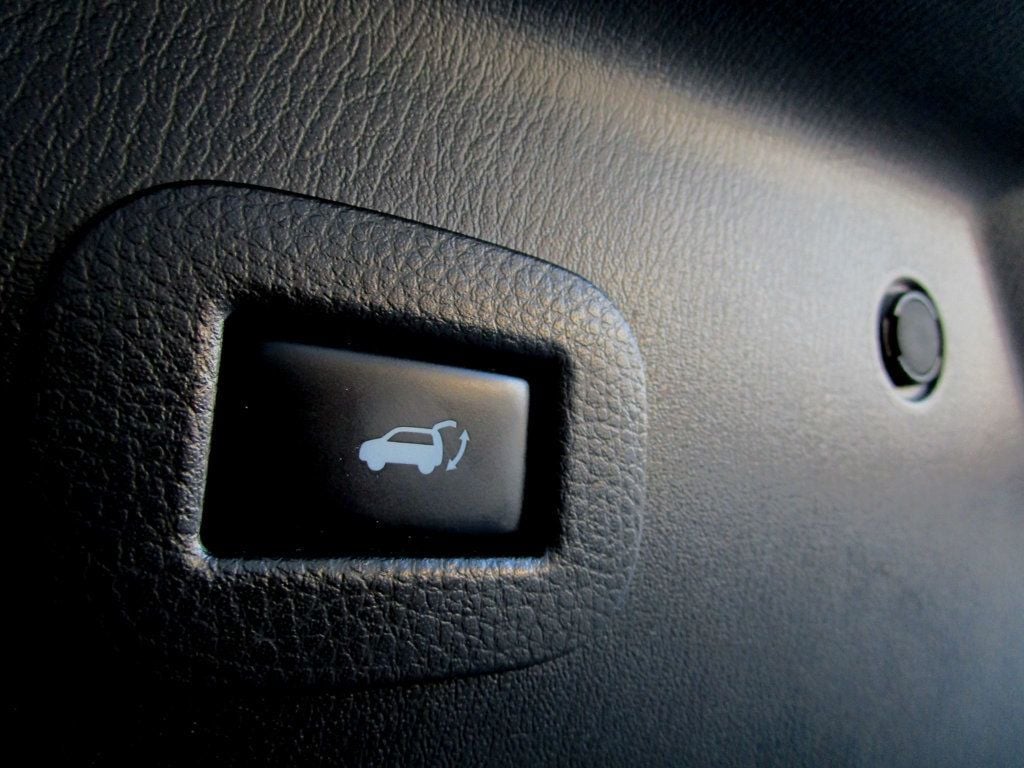 2012 Infiniti QX56 photo 36