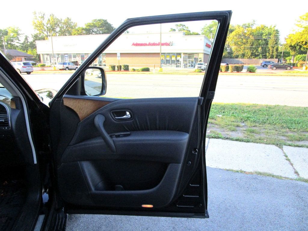 2012 Infiniti QX56 photo 38
