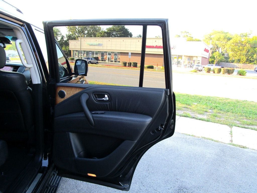 2012 Infiniti QX56 photo 40