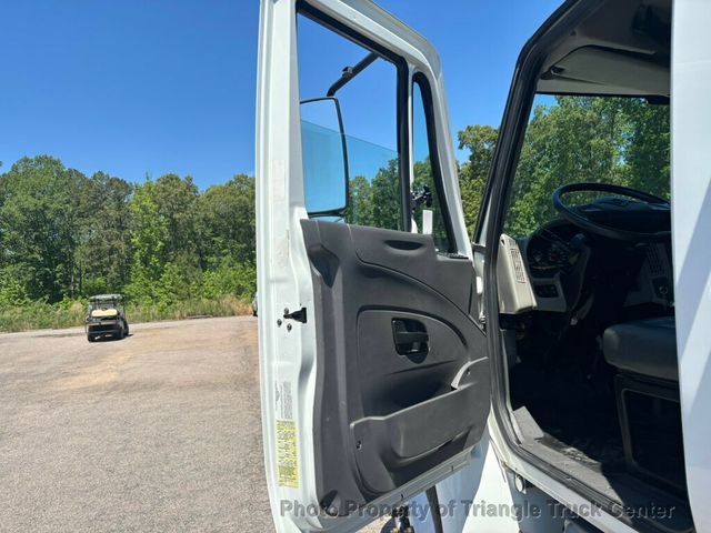 2012 International 4300 JUST 42k MILES! NON CDL! UNDER 26k GVW LONG BODY 23+ FEET! LIFT GATE! SUPER CLEAN UNIT! - 22984444 - 24
