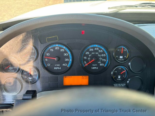 2012 International 4300 JUST 42k MILES! NON CDL! UNDER 26k GVW LONG BODY 23+ FEET! LIFT GATE! SUPER CLEAN UNIT! - 22984444 - 29