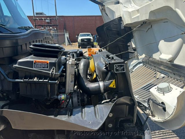 2012 International 4300 JUST 42k MILES! NON CDL! UNDER 26k GVW LONG BODY 23+ FEET! LIFT GATE! SUPER CLEAN UNIT! - 22984444 - 43