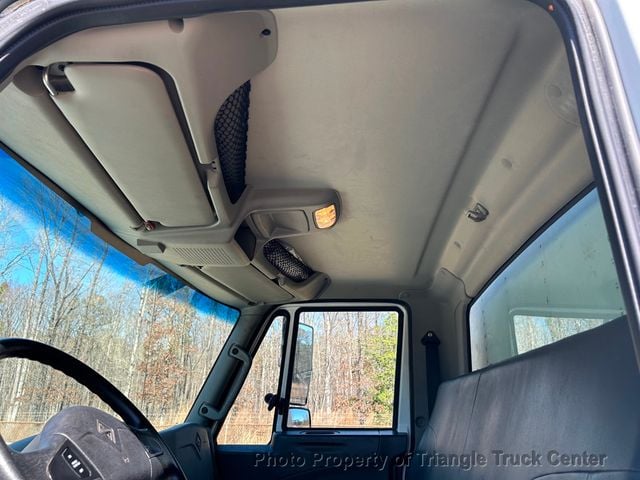 2012 International 4300 NON CDL BOX JUST 37k MILES! 100 PICTURES LIFT GATE! SUPER NICE UNIT! FINANCE OR LEASE! BOX TRUCK - 22783793 - 9