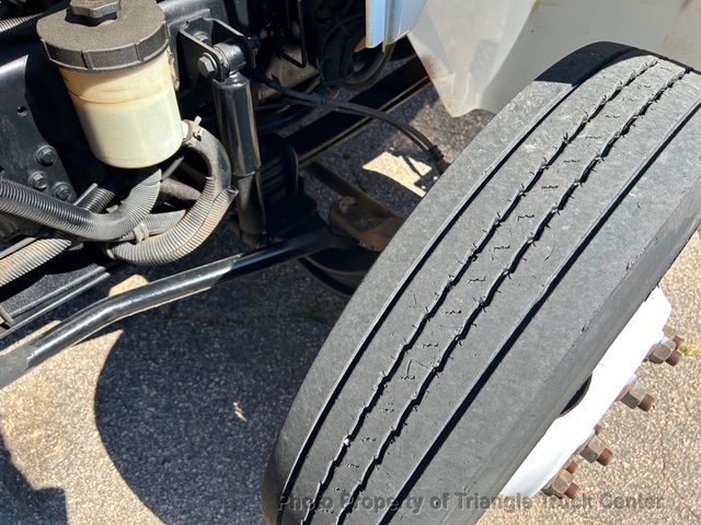 2012 International 4300 NON CDL BOX JUST 37k MILES! 100 PICTURES LIFT GATE! SUPER NICE UNIT! FINANCE OR LEASE! BOX TRUCK - 22783793 - 28