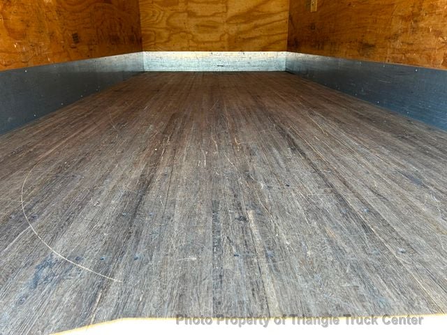 2012 International 4300 NON CDL BOX JUST 37k MILES! 100 PICTURES LIFT GATE! SUPER NICE UNIT! FINANCE OR LEASE! BOX TRUCK - 22783793 - 46