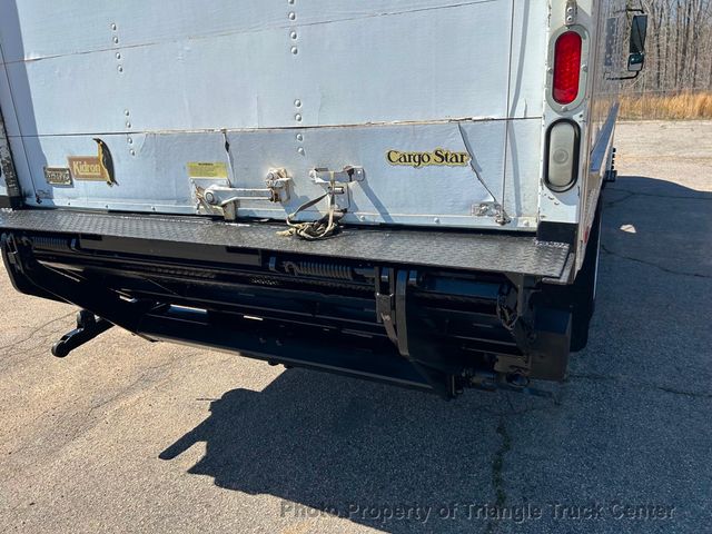 2012 International 4300 NON CDL BOX JUST 37k MILES! 100 PICTURES LIFT GATE! SUPER NICE UNIT! FINANCE OR LEASE! BOX TRUCK - 22783793 - 48