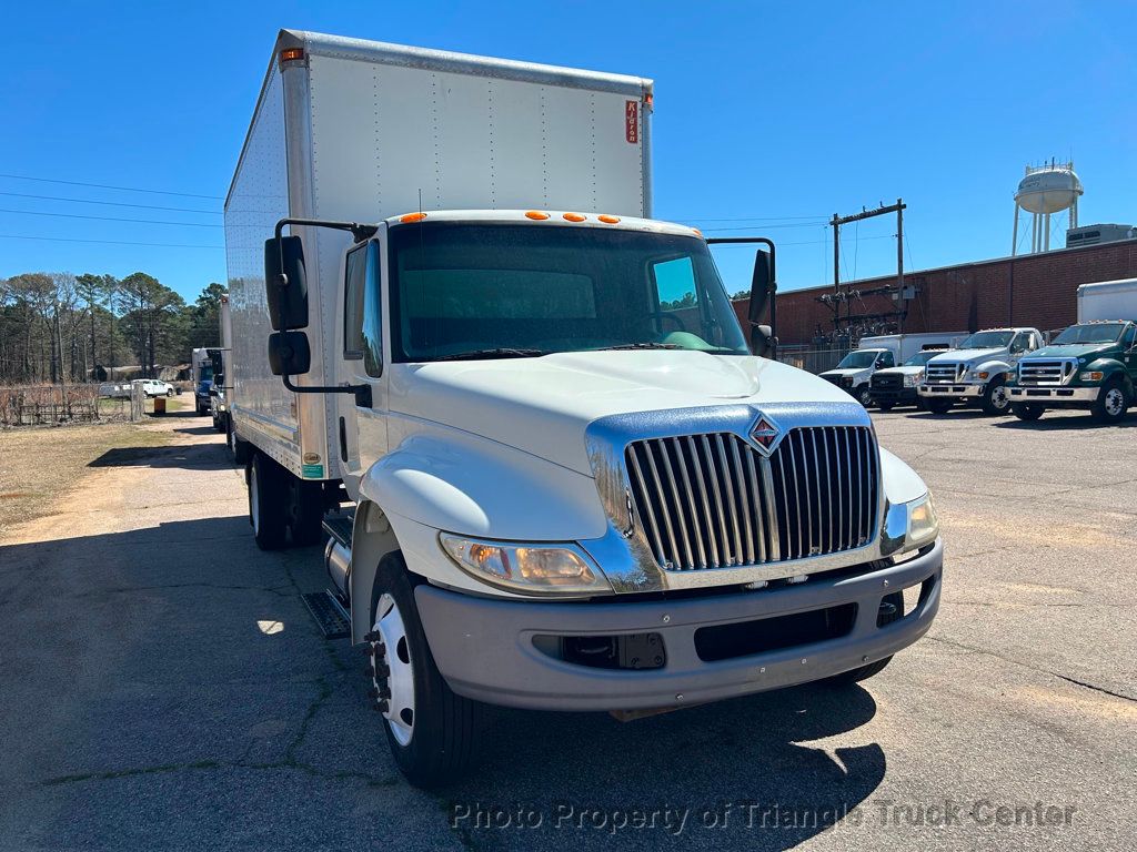 2012 International 4300 NON CDL BOX JUST 37k MILES! 100 PICTURES LIFT GATE! SUPER NICE UNIT! FINANCE OR LEASE! BOX TRUCK - 22783793 - 5