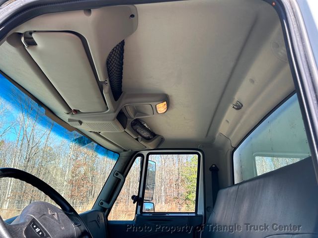 2012 International 4300 NON CDL BOX JUST 37k MILES! 100 PICTURES LIFT GATE! SUPER NICE UNIT! FINANCE OR LEASE! BOX TRUCK - 22783793 - 64