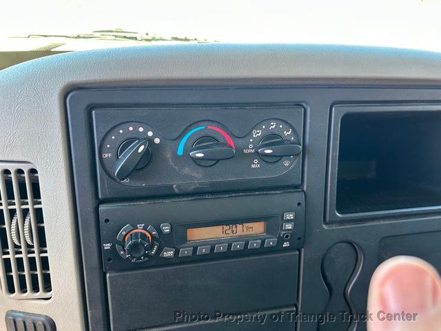 2012 International 4300 NON CDL BOX JUST 37k MILES! 100 PICTURES LIFT GATE! SUPER NICE UNIT! FINANCE OR LEASE! BOX TRUCK - 22783793 - 73