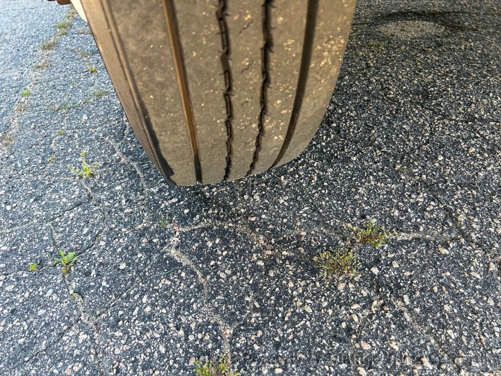 2012 International 4300 NON CDL JUST 33k MILES! LIFT GATE 3,000LB! SUPER CLEAN UNIT! NO DEF FLUID REQUIRED! BOX TRUCK - 22802298 - 45