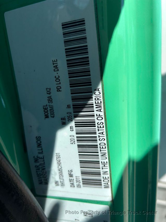 2012 International 4300 NON CDL JUST 33k MILES! LIFT GATE 3,000LB! SUPER CLEAN UNIT! NO DEF FLUID REQUIRED! BOX TRUCK - 22802298 - 63