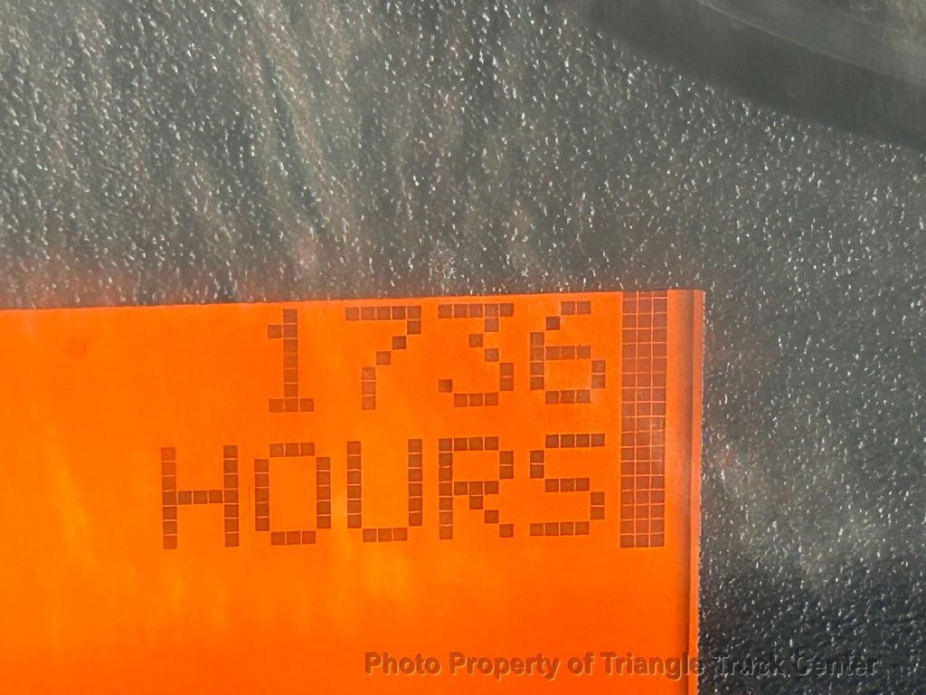 2012 International 4300 NON CDL JUST 33k MILES! LIFT GATE 3,000LB! SUPER CLEAN UNIT! NO DEF FLUID REQUIRED! BOX TRUCK - 22802298 - 71