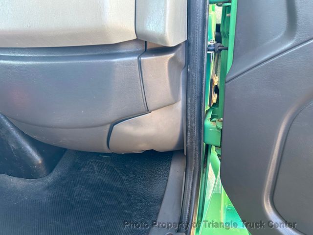 2012 International 4300 NON CDL JUST 33k MILES! LIFT GATE 3,000LB! SUPER CLEAN UNIT! NO DEF FLUID REQUIRED! BOX TRUCK - 22802298 - 77