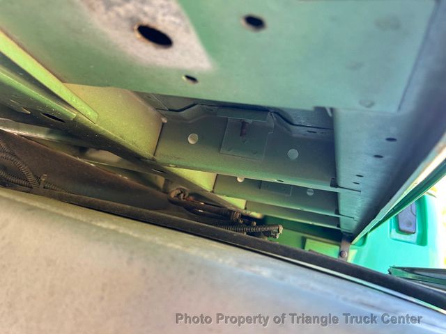 2012 International 4300 NON CDL JUST 33k MILES! LIFT GATE 3,000LB! SUPER CLEAN UNIT! NO DEF FLUID REQUIRED! BOX TRUCK - 22802298 - 82