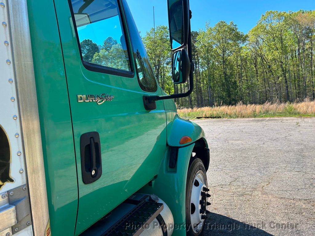 2012 International 4300 NON CDL JUST 33k MILES! LIFT GATE 3,000LB! SUPER CLEAN UNIT! NO DEF FLUID REQUIRED! BOX TRUCK - 22802298 - 83