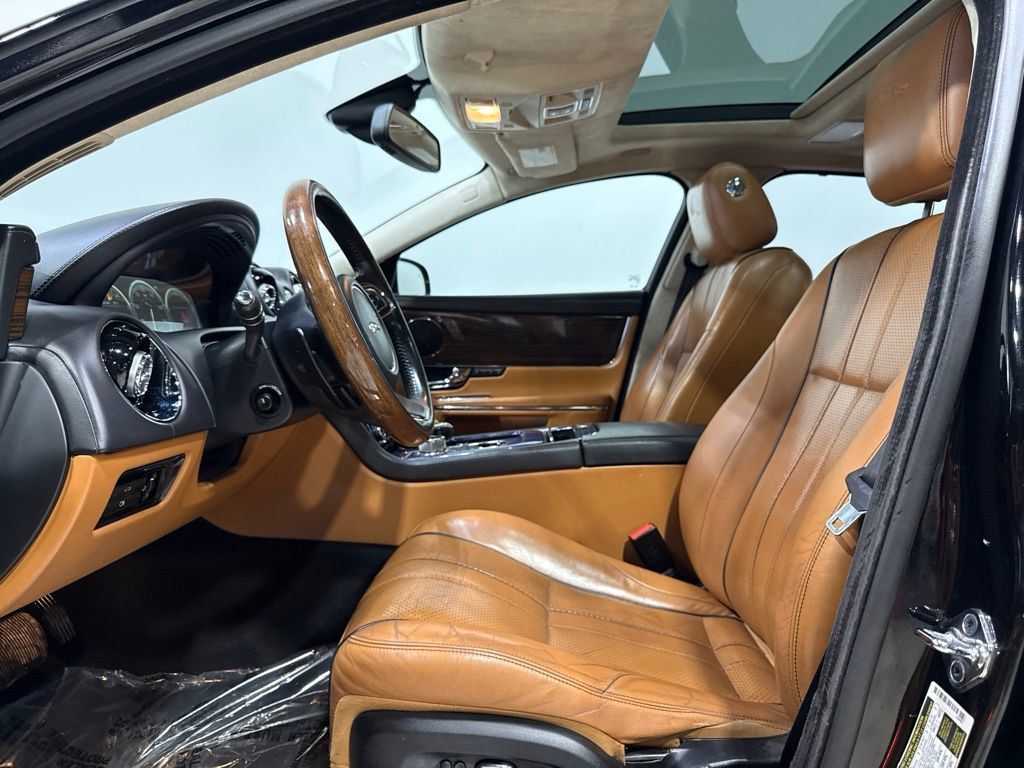 2012 Jaguar XJ 4dr Sedan XJL - 23070065 - 10
