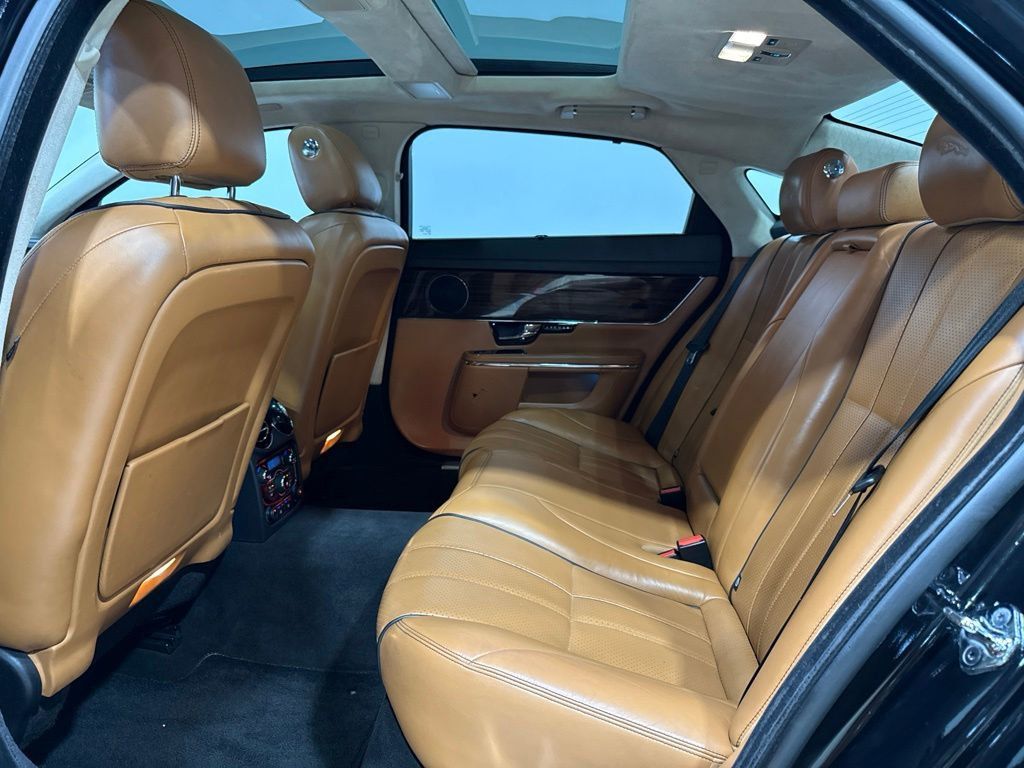 2012 Jaguar XJ 4dr Sedan XJL - 23070065 - 18