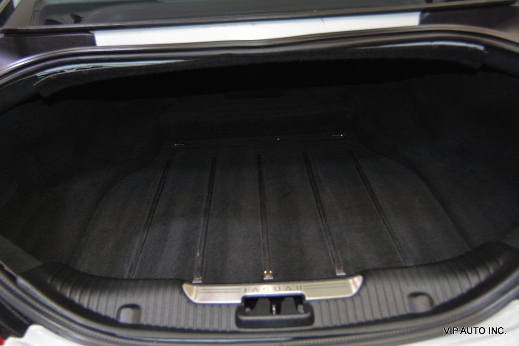 2012 Jaguar XJ 4dr Sedan XJL - 22902727 - 33