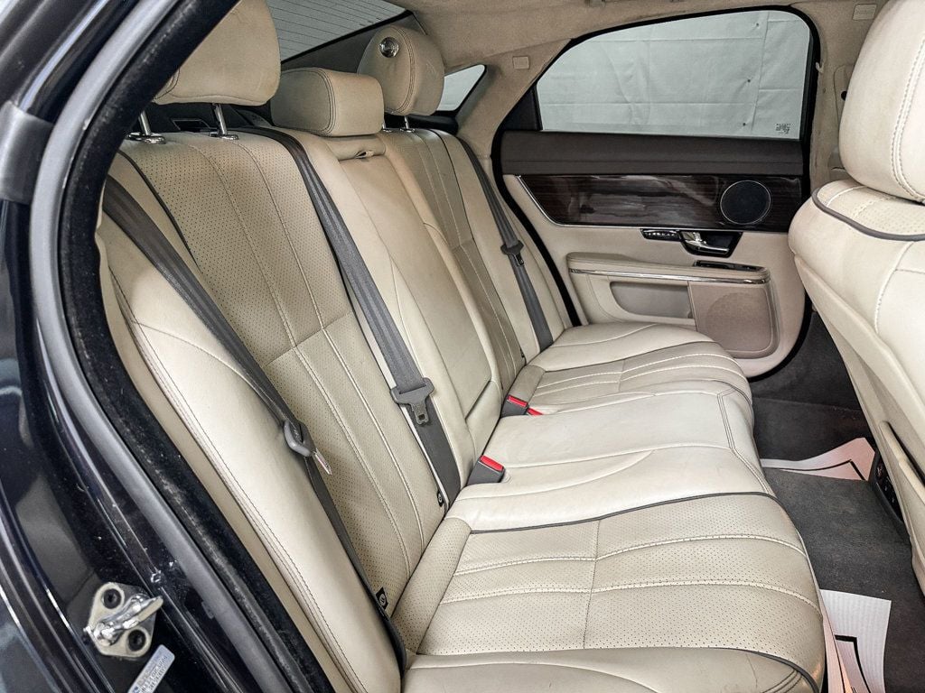 2012 Jaguar XJ Portfolio photo 11