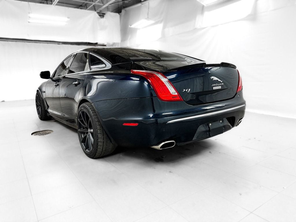 2012 Jaguar XJ Portfolio photo 4