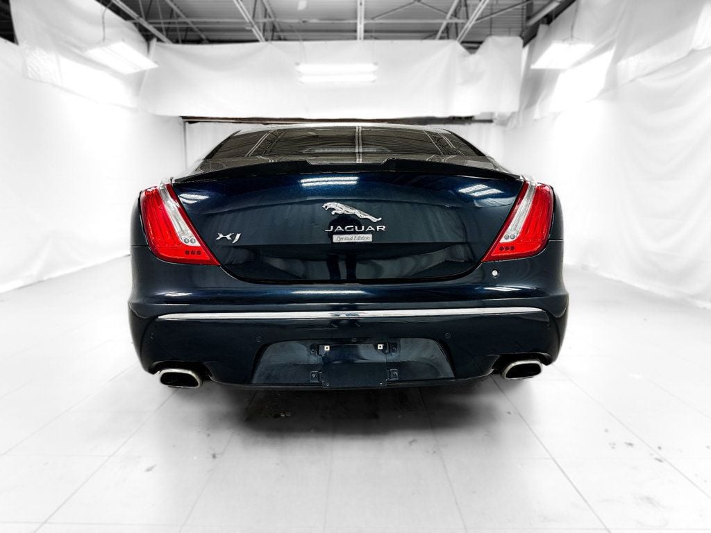 2012 Jaguar XJ Portfolio photo 5