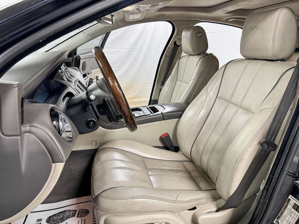 2012 Jaguar XJ Portfolio photo 9