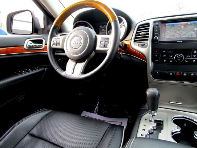 2012 Jeep Grand Cherokee 4WD 4dr Overland - 22982864 - 18