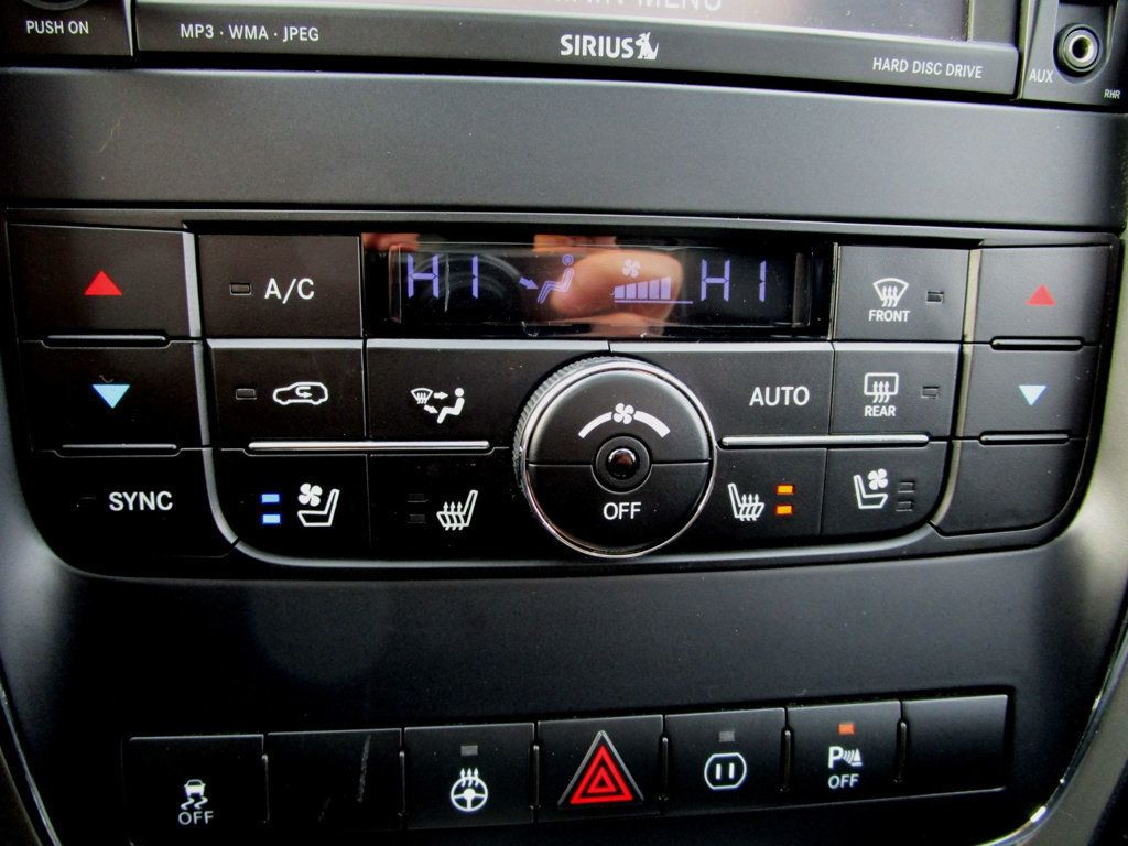 2012 Jeep Grand Cherokee 4WD 4dr Overland - 22982864 - 24