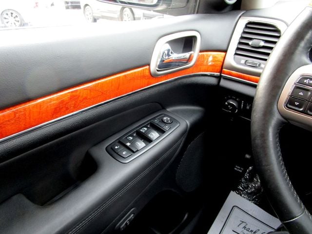 2012 Jeep Grand Cherokee 4WD 4dr Overland - 22982864 - 31