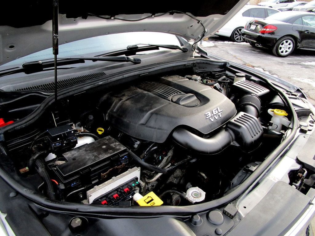 2012 Jeep Grand Cherokee 4WD 4dr Overland - 22982864 - 39