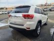 2012 Jeep Grand Cherokee Laredo - 22748843 - 3