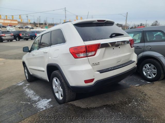 2012 Jeep Grand Cherokee Laredo - 22748843 - 4