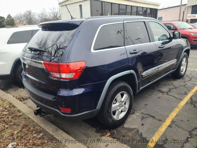 2012 Jeep Grand Cherokee Laredo - 22772167 - 3