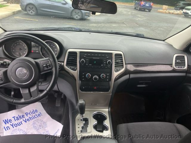 2012 Jeep Grand Cherokee Laredo - 22955600 - 11