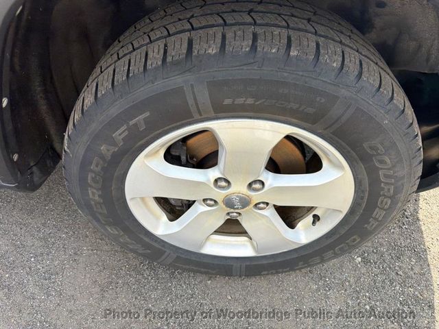 2012 Jeep Grand Cherokee Laredo - 23005892 - 12