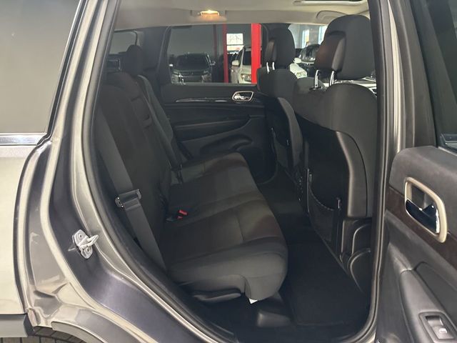 2012 Jeep Grand Cherokee Laredo - 22982193 - 32