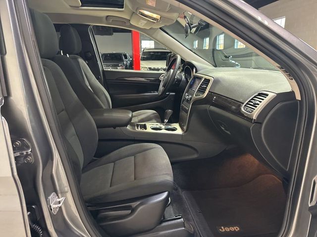 2012 Jeep Grand Cherokee Laredo - 22982193 - 36