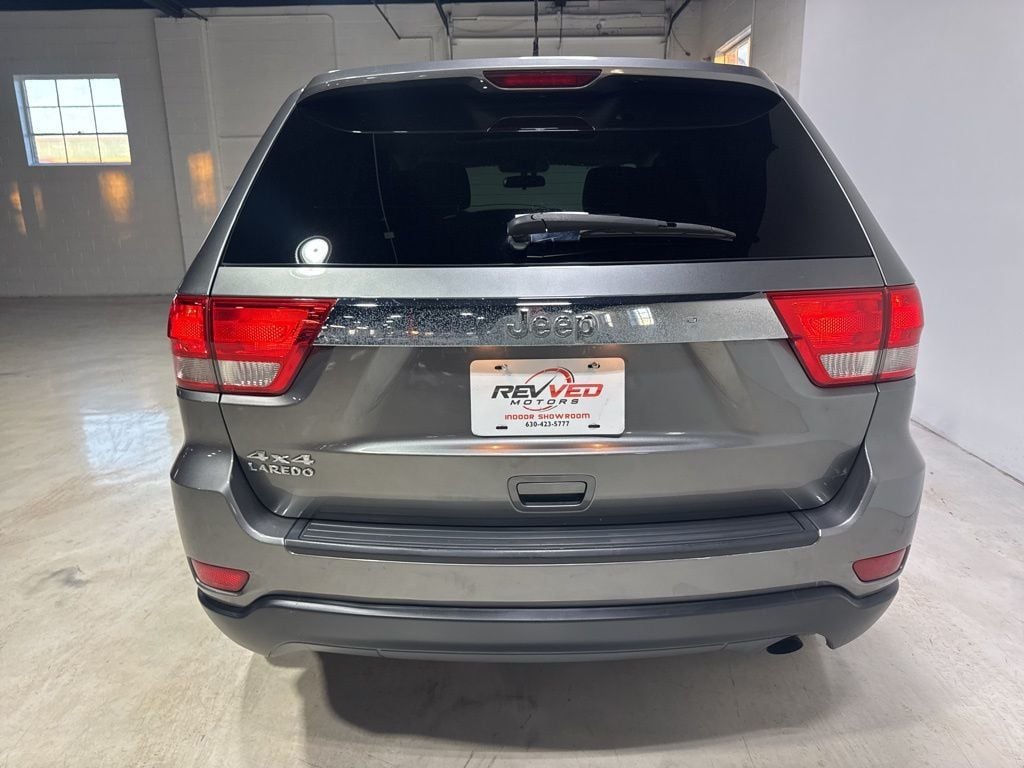 2012 Jeep Grand Cherokee Laredo - 22982193 - 5