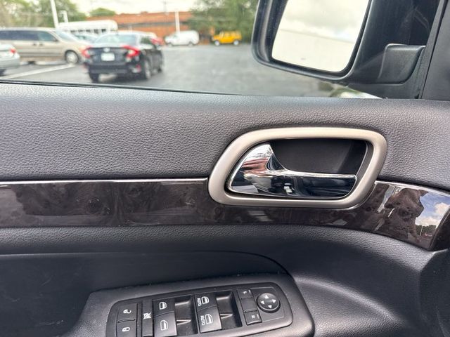 2012 Jeep Grand Cherokee Laredo - 23083732 - 12