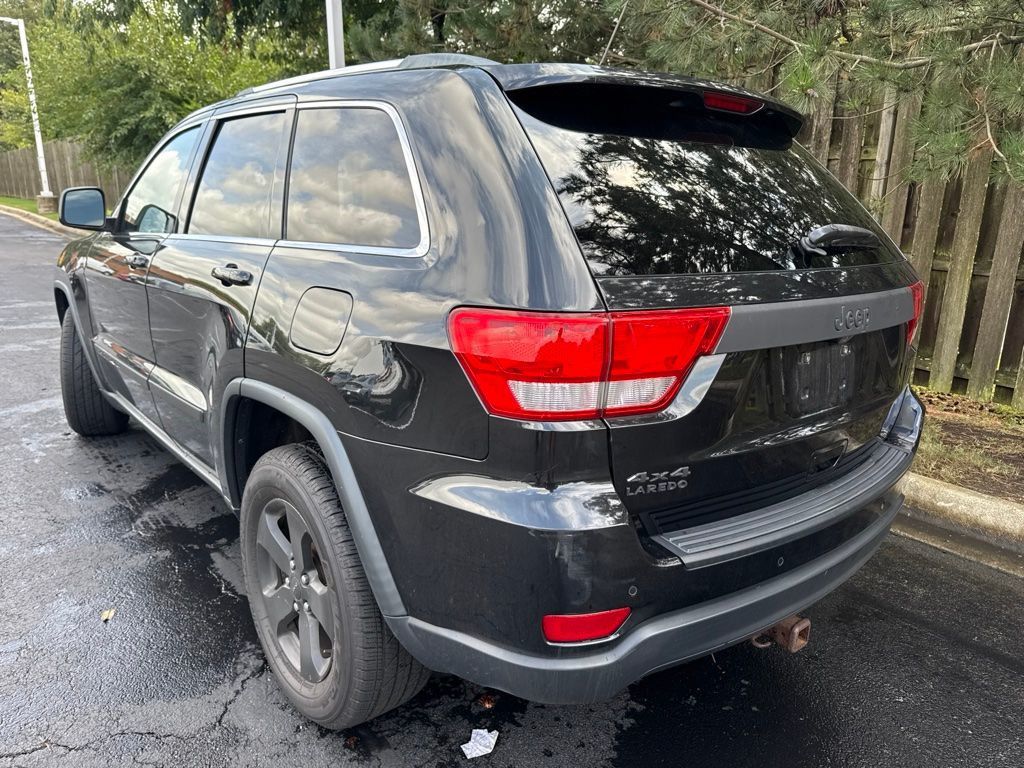 2012 Jeep Grand Cherokee Laredo - 23083732 - 4