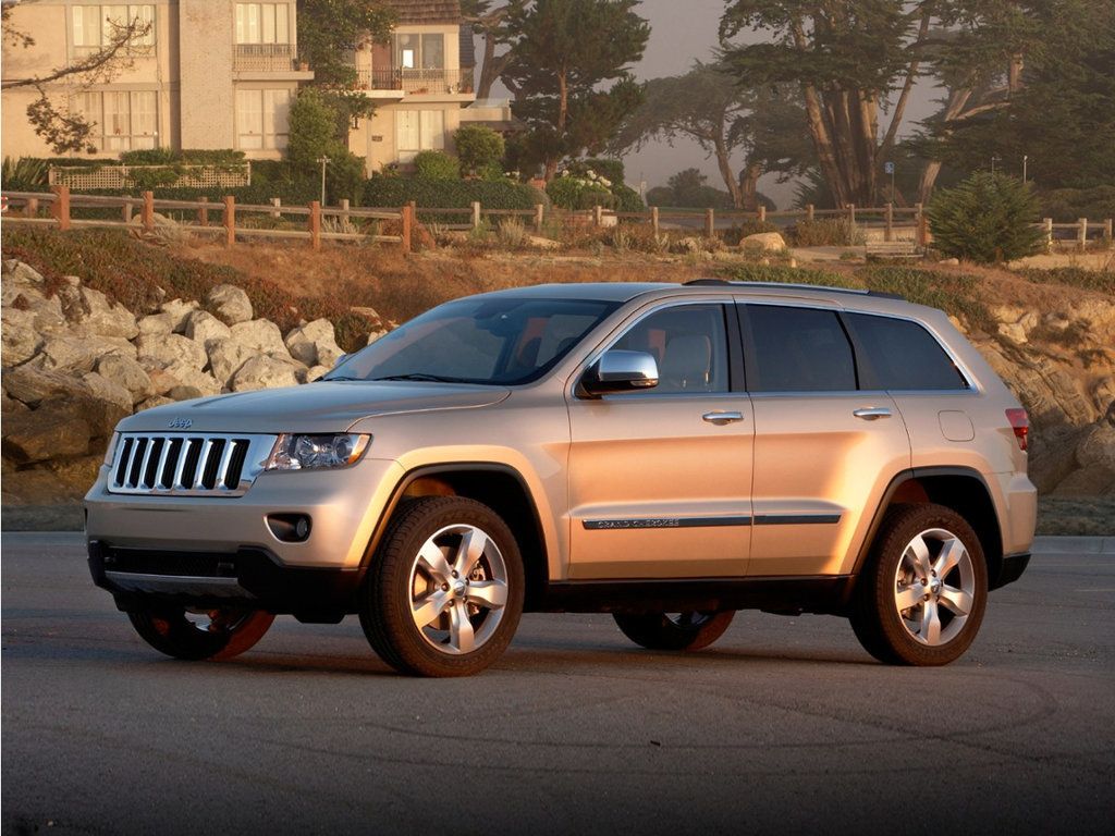 2012 Jeep Grand Cherokee Laredo - 23064391 - 0