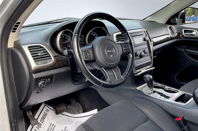 2012 Jeep Grand Cherokee Laredo - 22755124 - 10