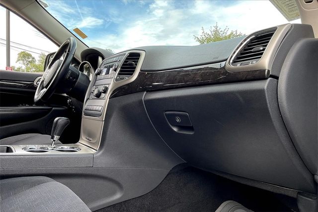 2012 Jeep Grand Cherokee Laredo - 22755124 - 11