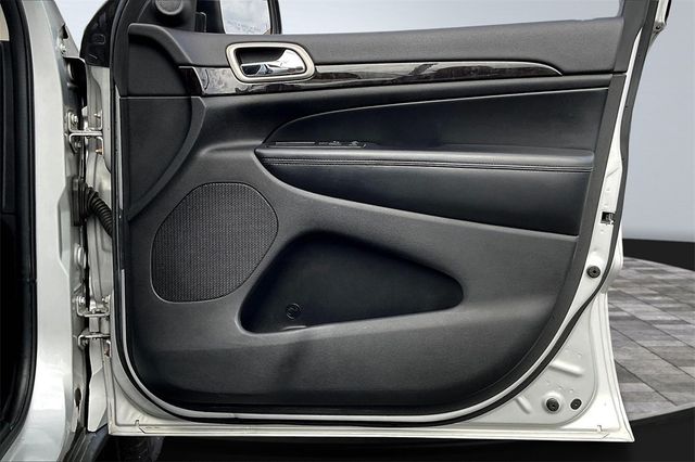 2012 Jeep Grand Cherokee Laredo - 22755124 - 15