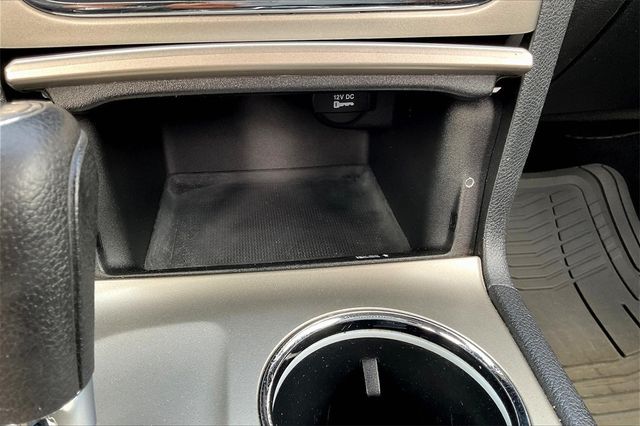 2012 Jeep Grand Cherokee Laredo - 22755124 - 24